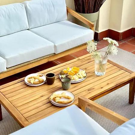 Casa De La Alegria, 3-bedroom House Near Cabopino & Golf, بيت للعطل