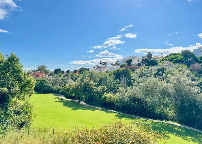 別荘 Casa De La Alegria, 3-bedroom House Near Cabopino Beach, *